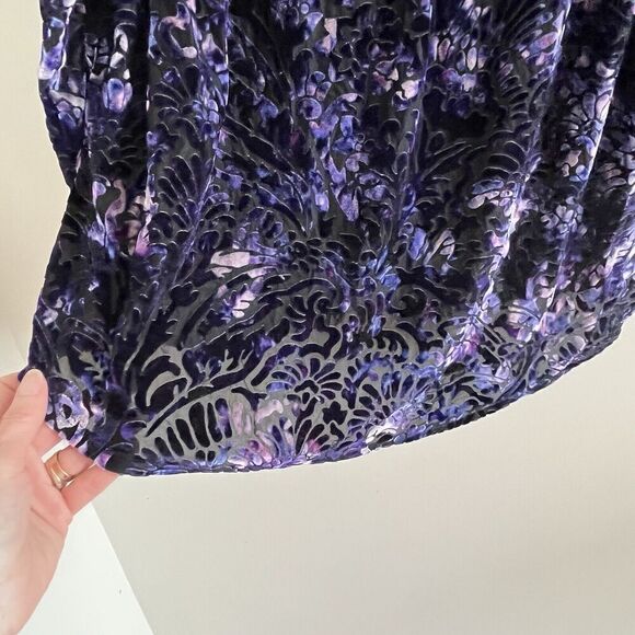 Roz and Ali Burnout Velvet Floral Top 1X Purple Popover Whimsigoth Dark Blouse - Picture 10 of 13